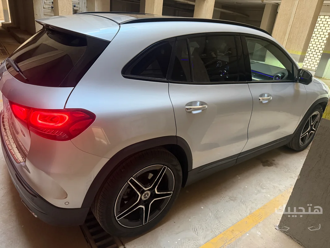 Rear and side view of 2021 Mercedes-Benz GLA 200