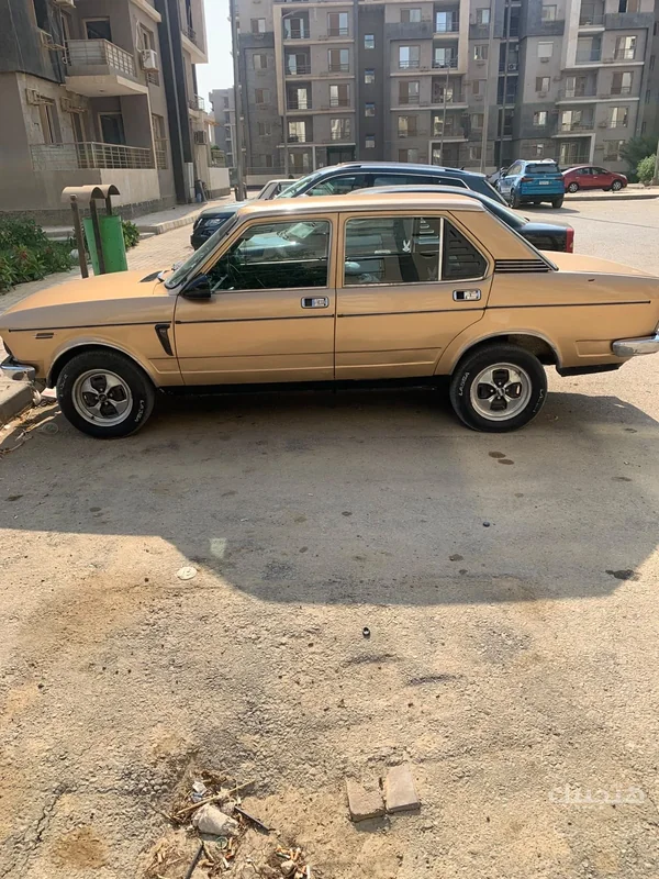 side view of 1990 Fiat 132