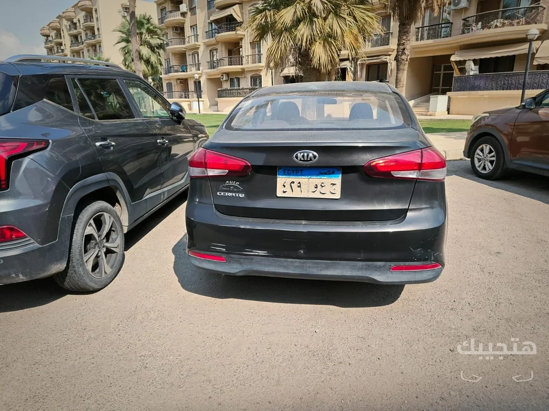 Rear view of 2018 Kia Cerato