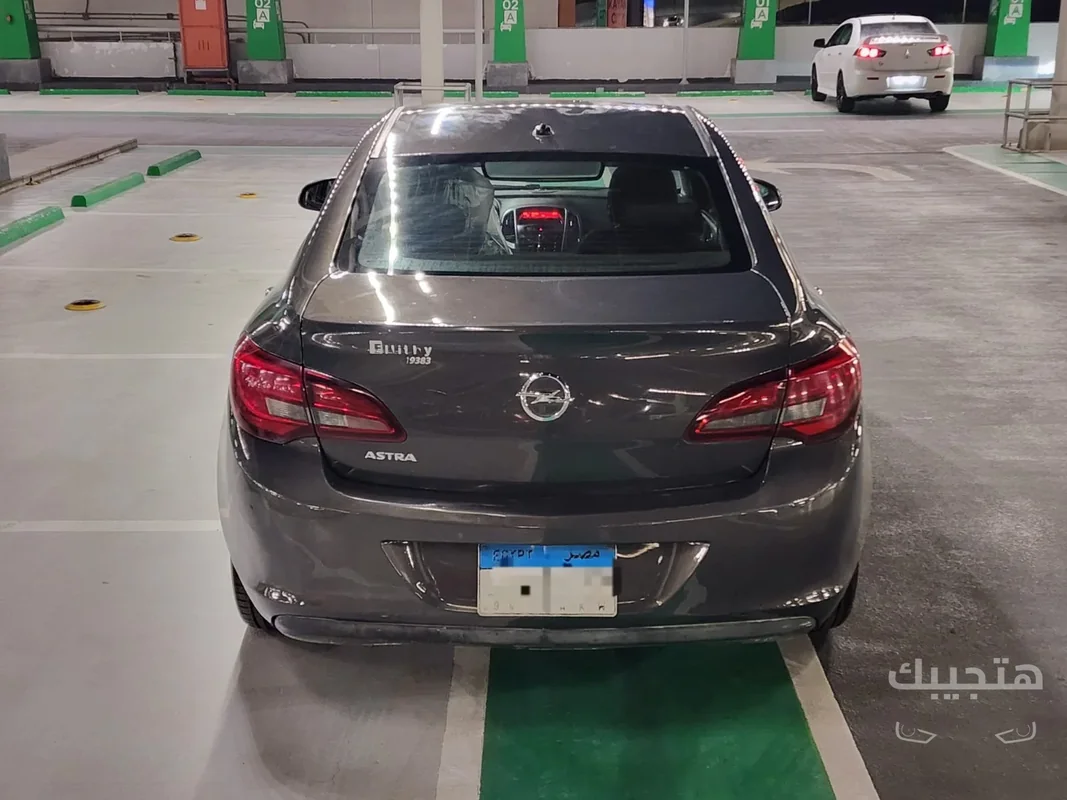 Rear view of 2016 Opel Astra