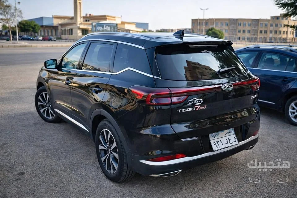 Rear and side view of 2022 Chery Tiggo 7