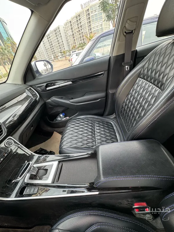 Interior view of 2025 Kia Seltos