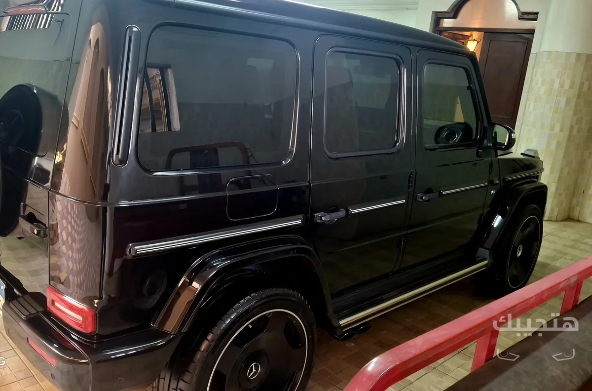 side view of 2019 Mercedes-Benz G-Class