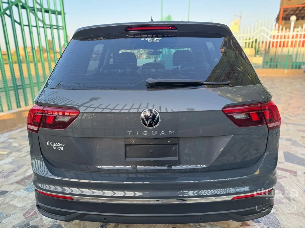 Rear view of 2022 Volkswagen Tiguan