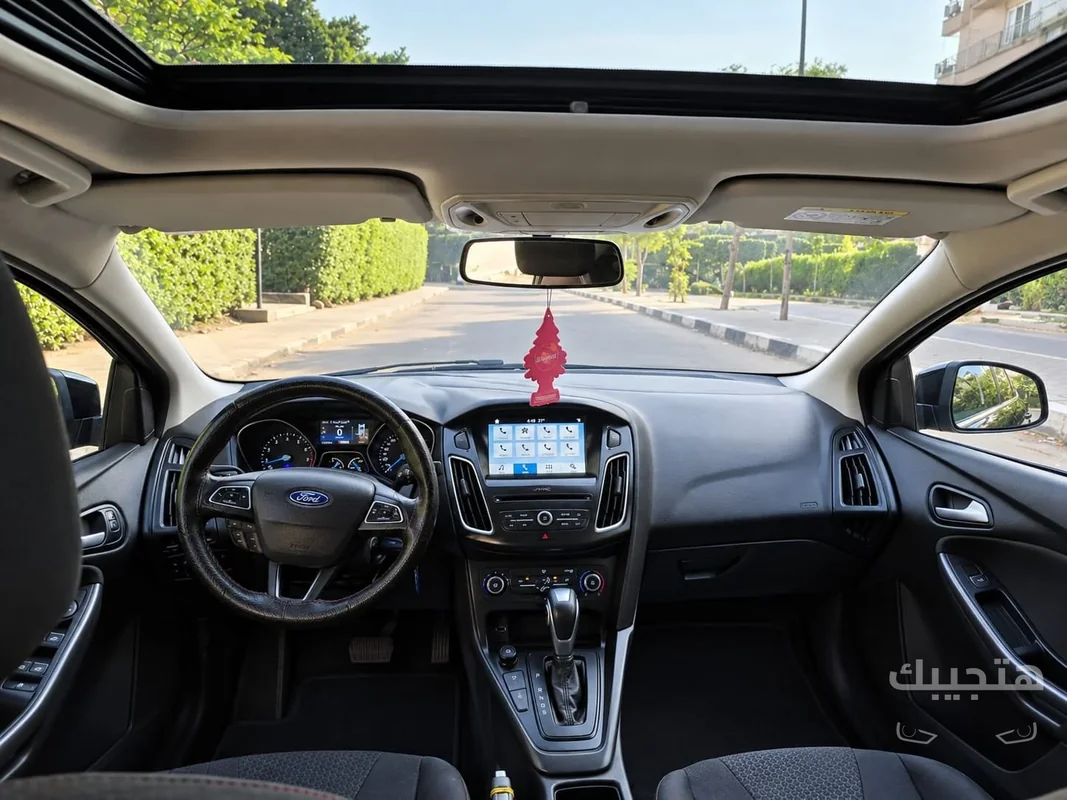 Interior view of 2018 Ford Focus