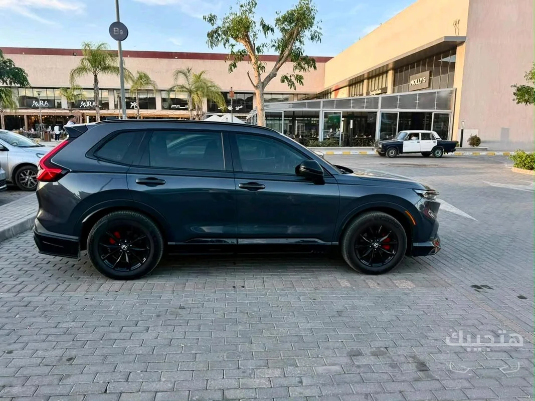 side view of 2025 Honda CR-V