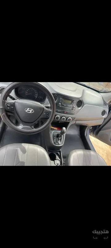 Interior view of 2016 Hyundai i10
