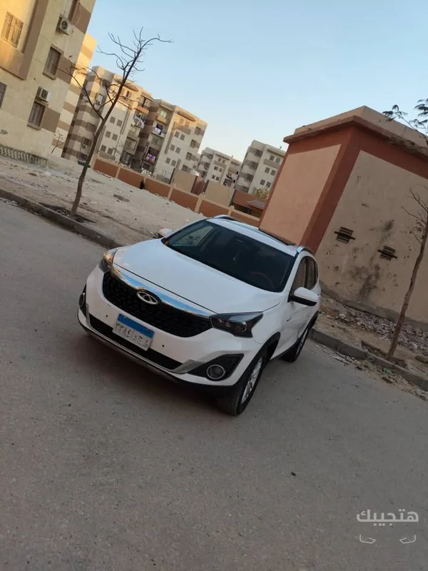 Front and side view of 2020 Chery Tiggo 7