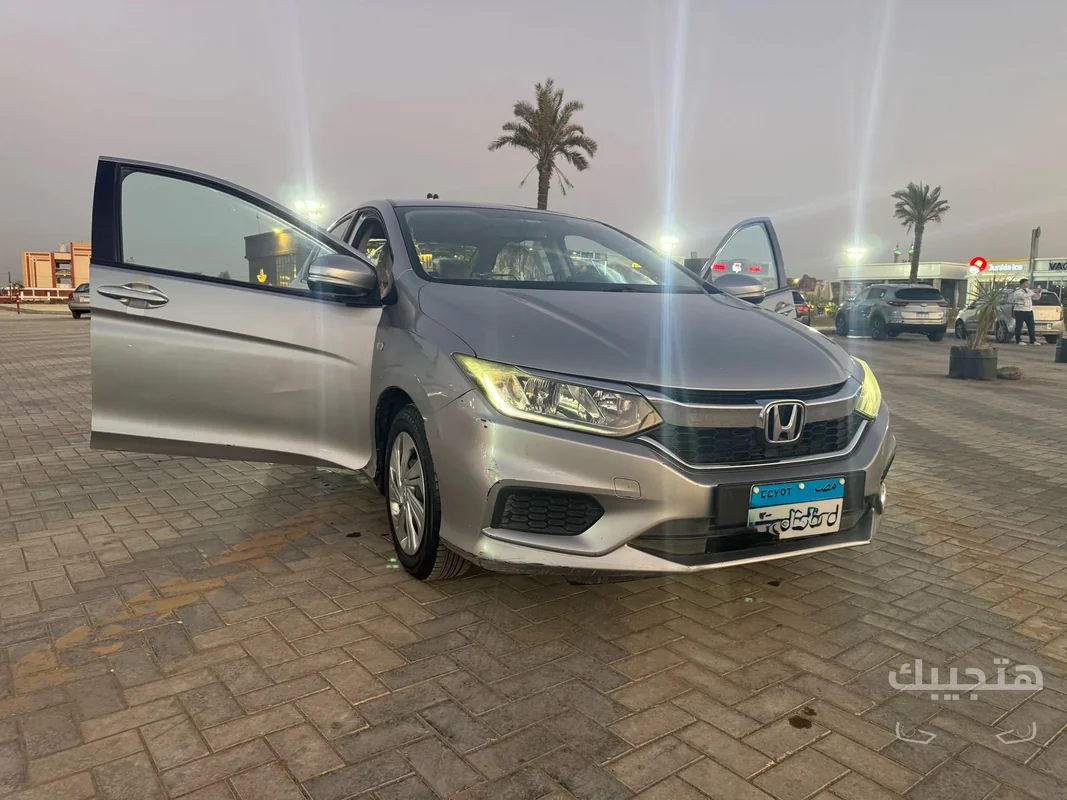 Front, side and interior view of 2019 Honda City