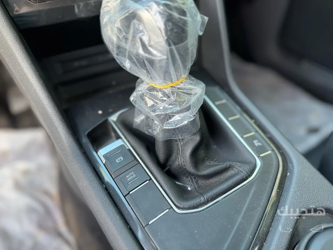 Interior view of 2022 Volkswagen Tiguan