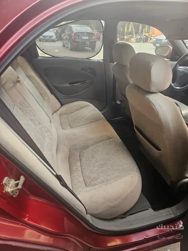 Interior and side view of 2004 Daewoo Nubira 2