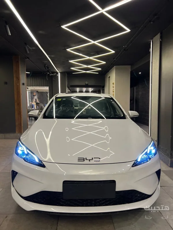 Front view of 2026 BYD Song Plus