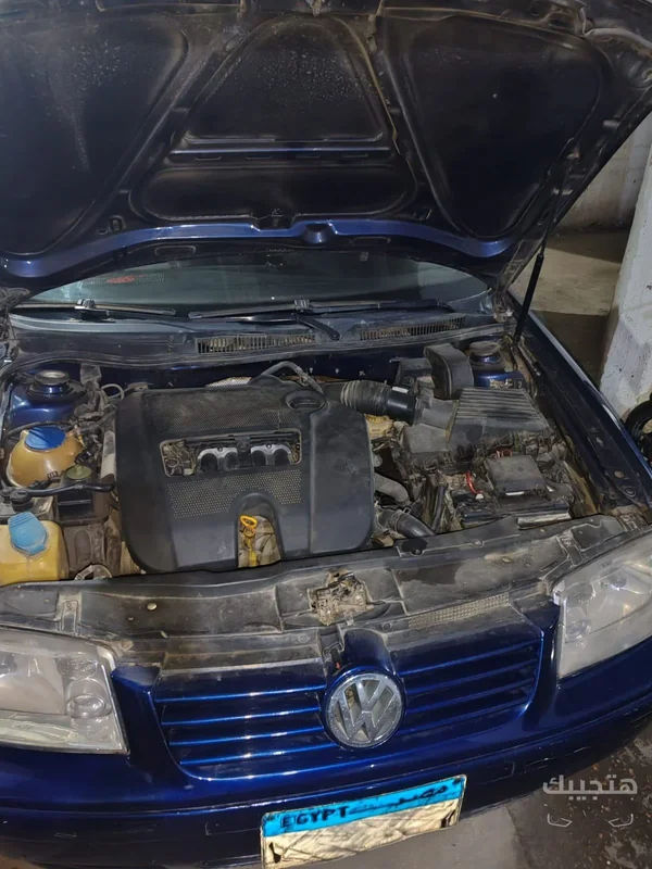 Front view of 2004 Volkswagen Bora