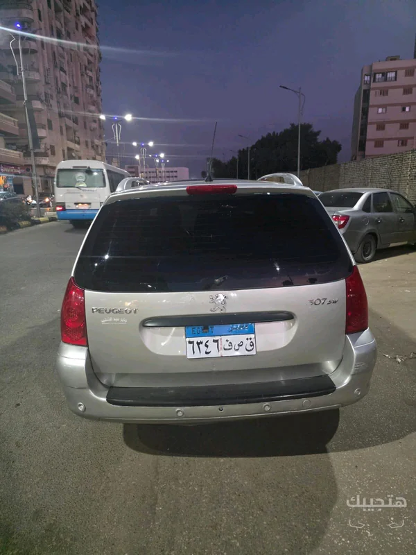 Rear view of 2007 Peugeot 307