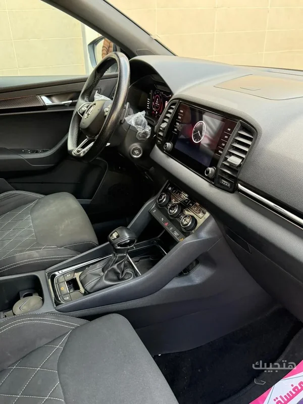 Interior view of 2021 Skoda Karoq