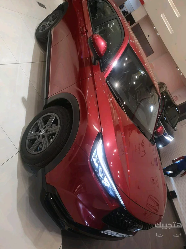 Front and side view of 2022 Honda HR-V