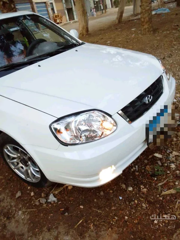 Front view of 2010 Hyundai Verna