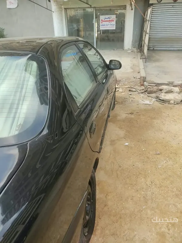 side view of 2005 Kia Ceed