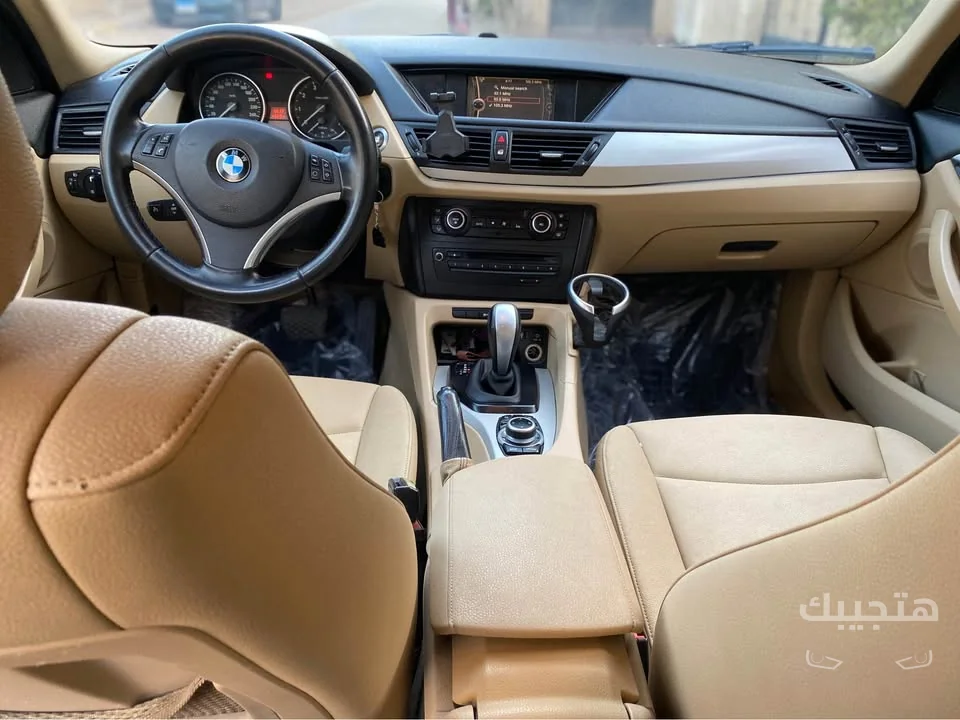Interior view of 2012 BMW X1