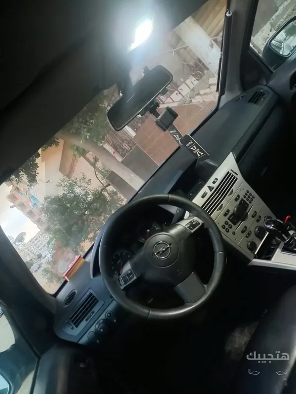 Interior view of 2009 Opel Astra