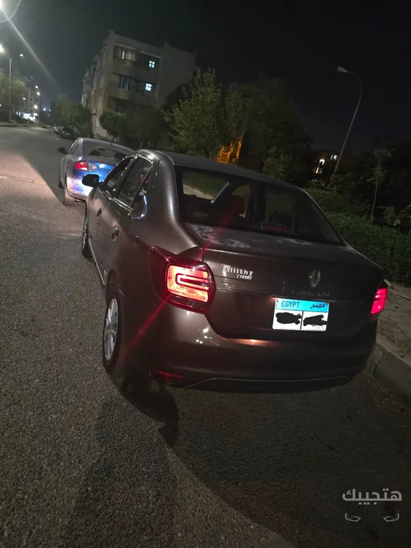 Rear view of 2019 Renault Logan