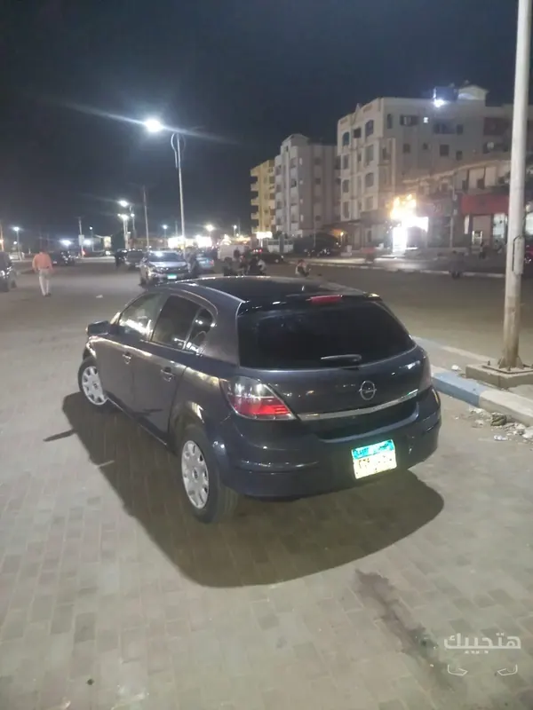 Rear and side view of 2009 Opel Astra