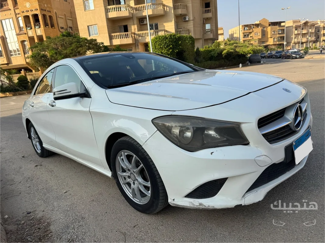 Front and side view of 2014 Mercedes-Benz CLA 180