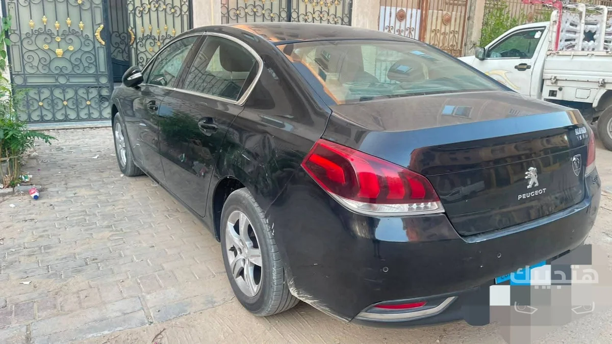 Rear and side view of 2015 Peugeot 508