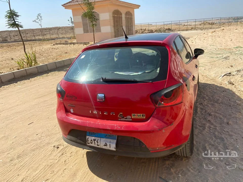 Rear and side view of 2012 SEAT Ibiza