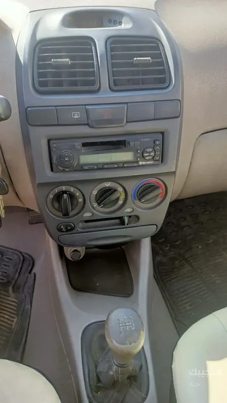 Interior view of 2008 Hyundai Verna