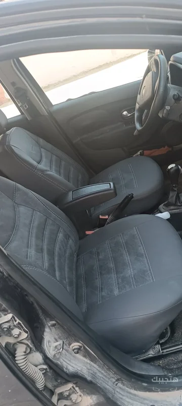 Interior view of 2017 Renault Sandero