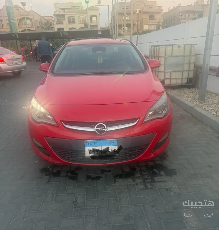 Front view of 2017 Opel Astra