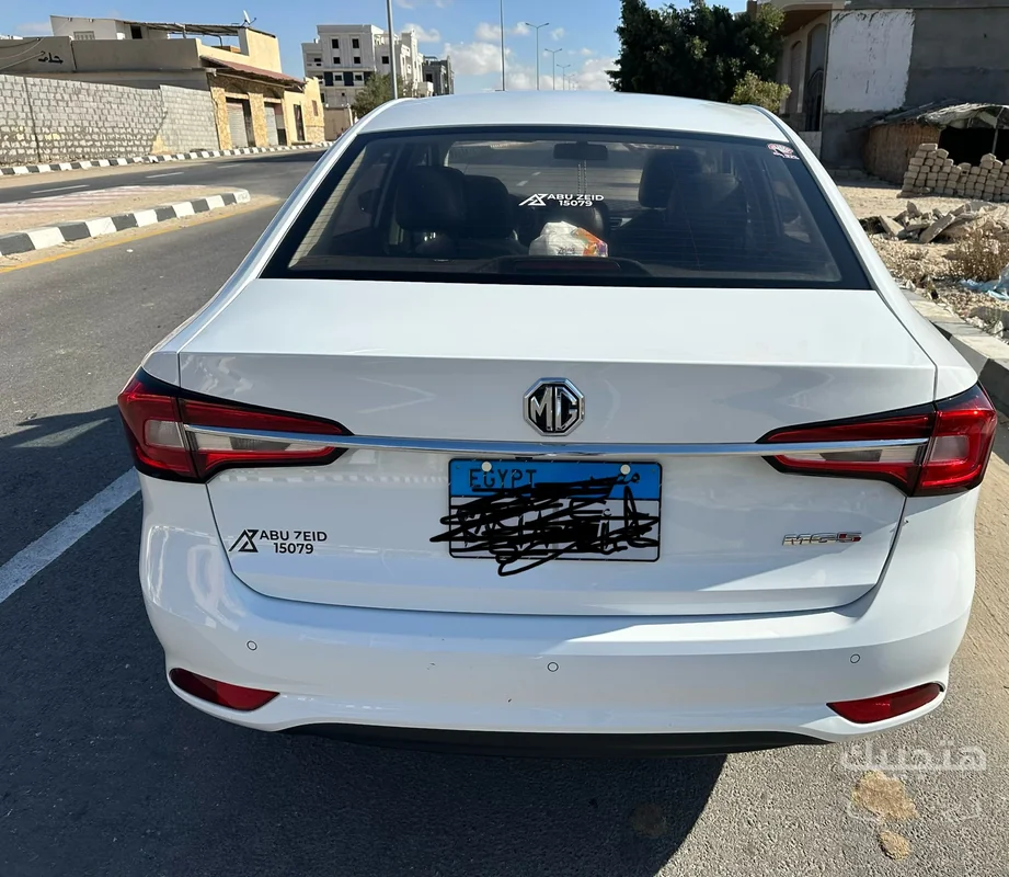 Rear view of 2025 MG 5