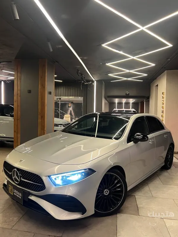 Front and side view of 2026 Mercedes-Benz E200
