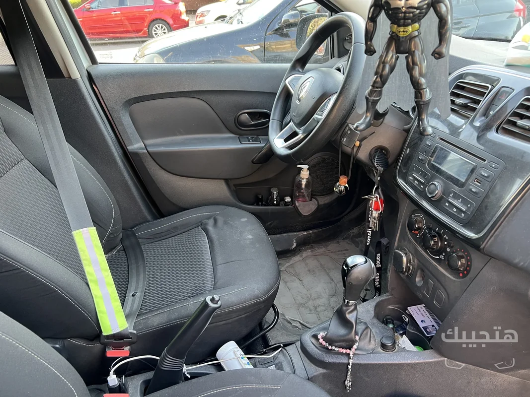Interior view of 2019 Renault Logan
