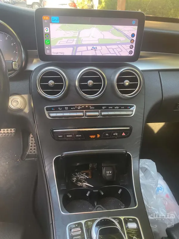 Interior view of 2019 Mercedes-Benz C200