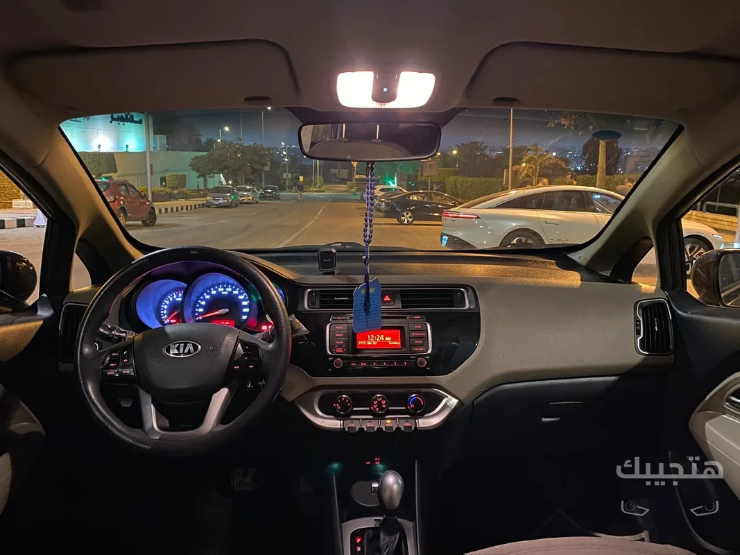 Interior view of 2016 Kia Rio