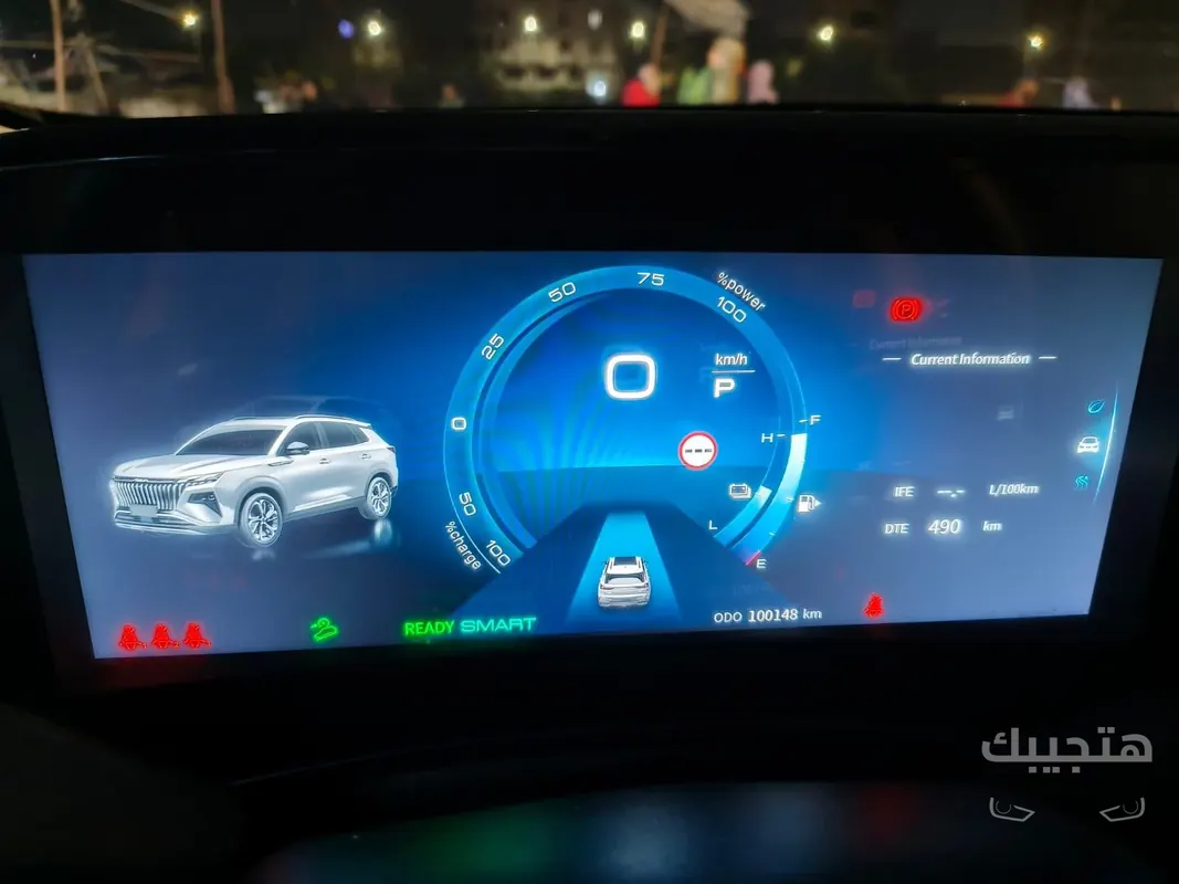 Dashboard view of 2024 Dongfeng Huge
