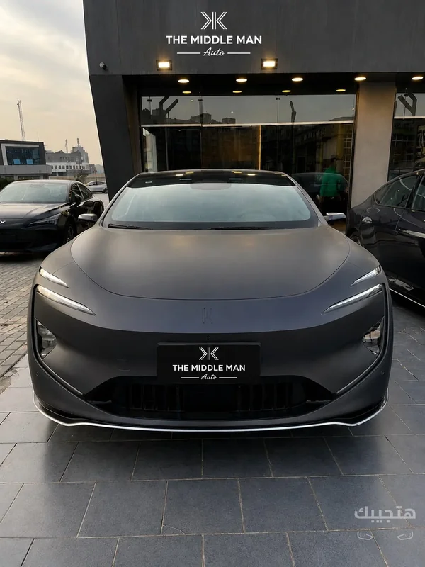 Front view of 2025 Avatr 12