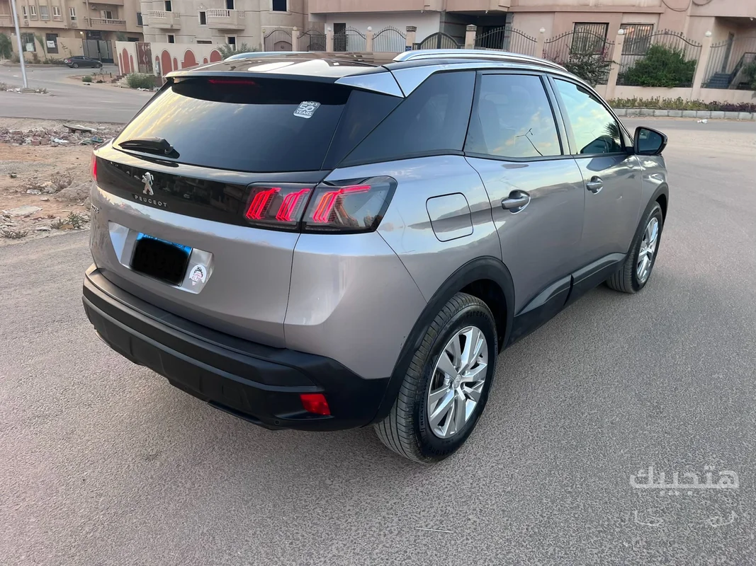 Rear and side view of 2022 Peugeot 3008