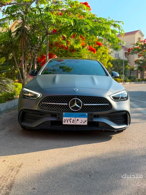 Front view of 2025 Mercedes-Benz C200