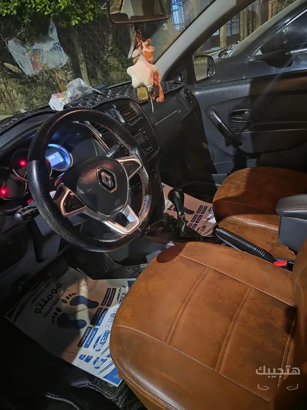 Interior view of 2019 Renault Logan