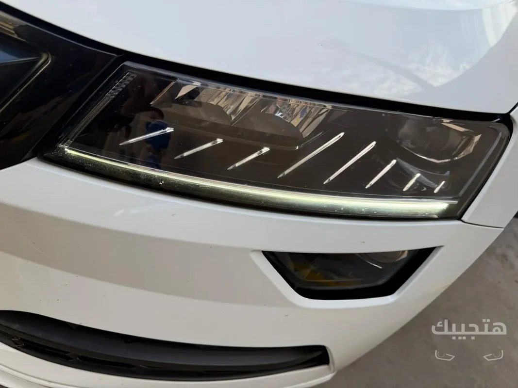Front view of 2021 Skoda Karoq