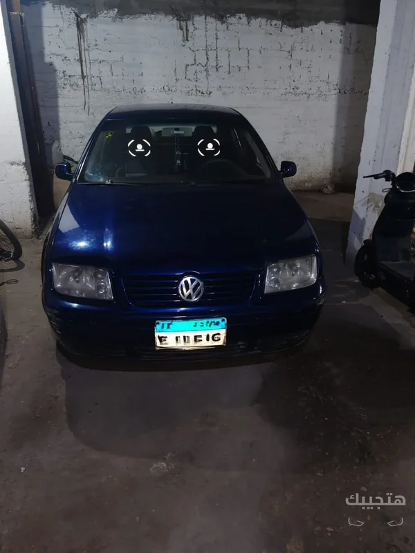 Front view of 2004 Volkswagen Bora