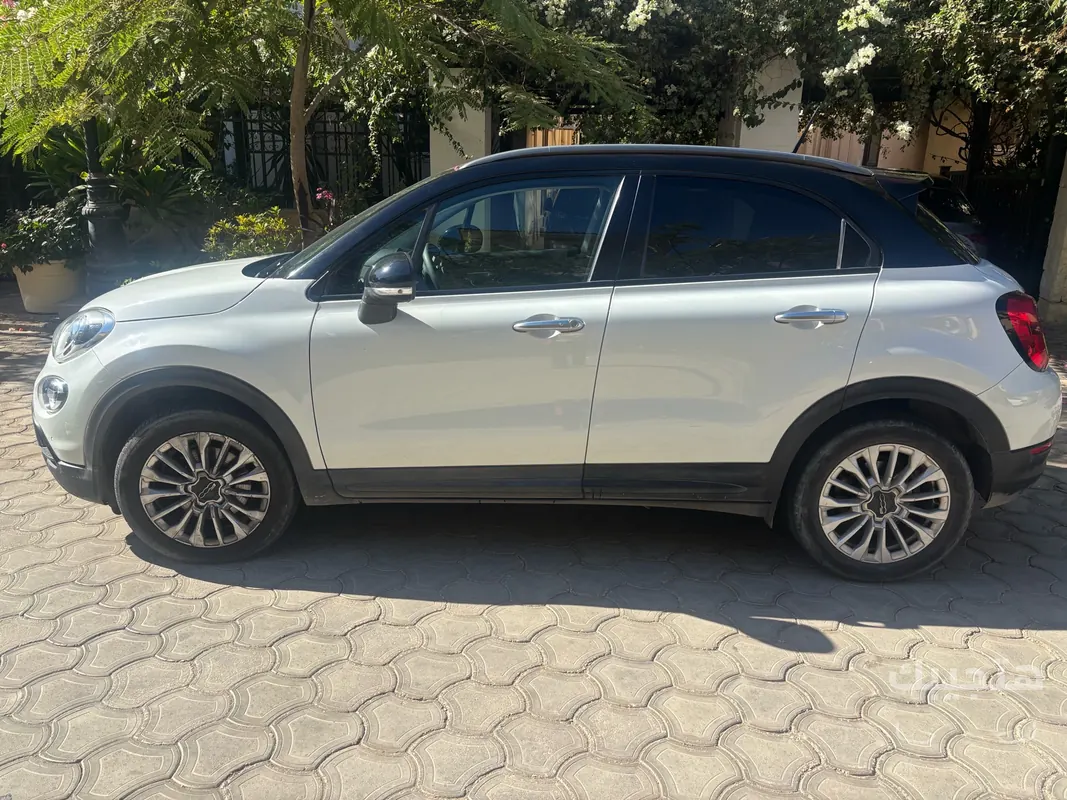side view of 2021 Fiat 500X