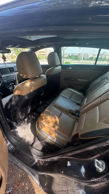 Interior view of 2019 Kia Sportage
