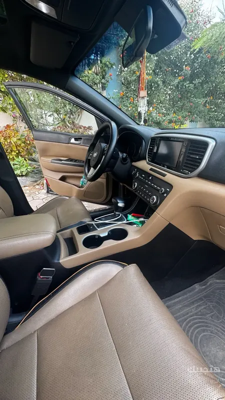 Interior view of 2019 Kia Sportage
