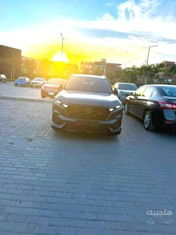 Front view of 2025 Honda CR-V