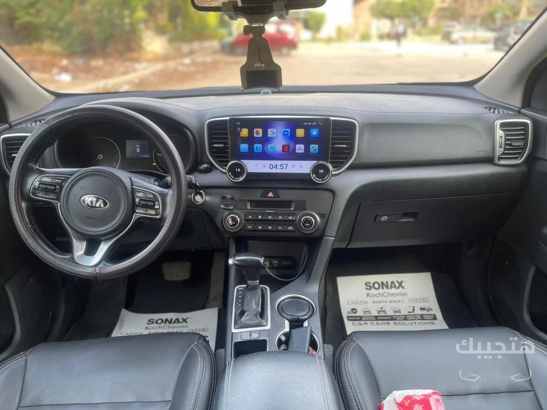 Interior view of 2018 Kia Sportage