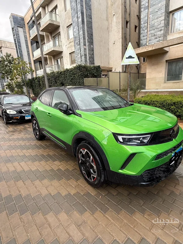 Front and side view of 2024 Opel Mokka